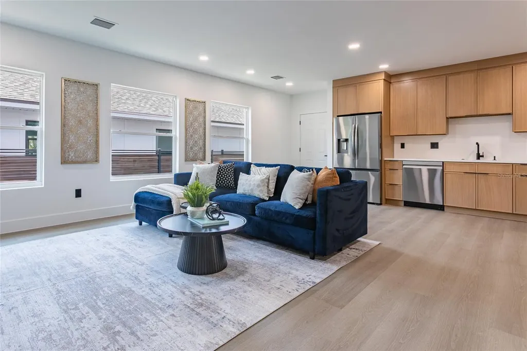 2551/2553 21st Street S St Petersburg FL 33712