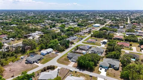 10249 Bay Avenue Englewood FL 34224