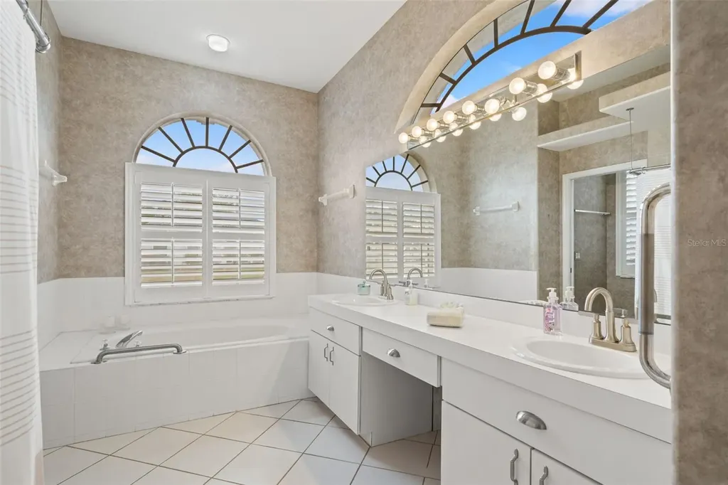 8405 Maybelle Drive Weeki Wachee FL 34613