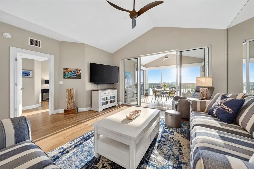 1280 Dolphin Bay Way Sarasota FL 34242