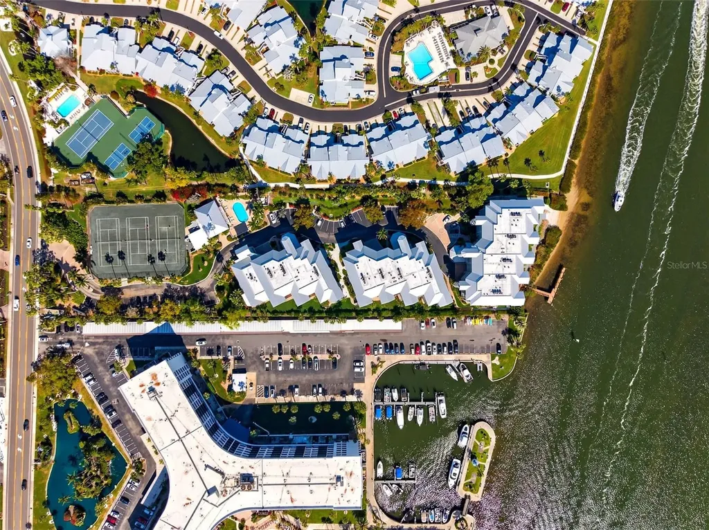 1280 Dolphin Bay Way Sarasota FL 34242