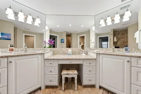 1280 Dolphin Bay Way Sarasota FL 34242