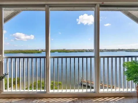 1280 Dolphin Bay Way Sarasota FL 34242
