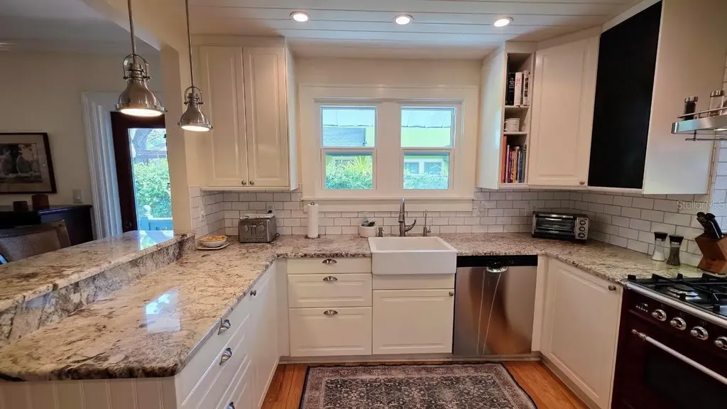 2310 Hickory Avenue Sarasota FL 34234