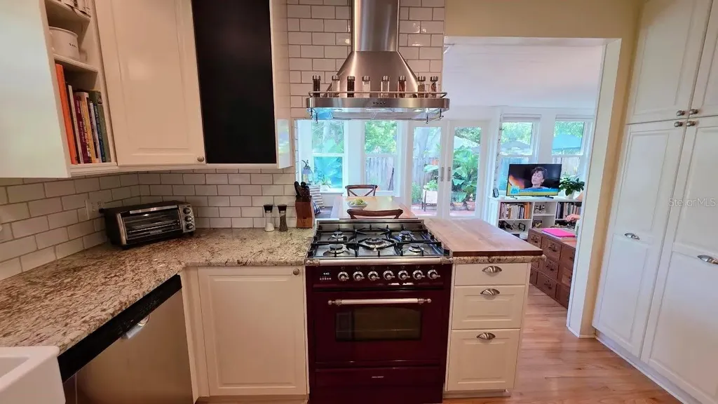 2310 Hickory Avenue Sarasota FL 34234