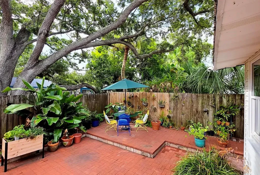 2310 Hickory Avenue Sarasota FL 34234