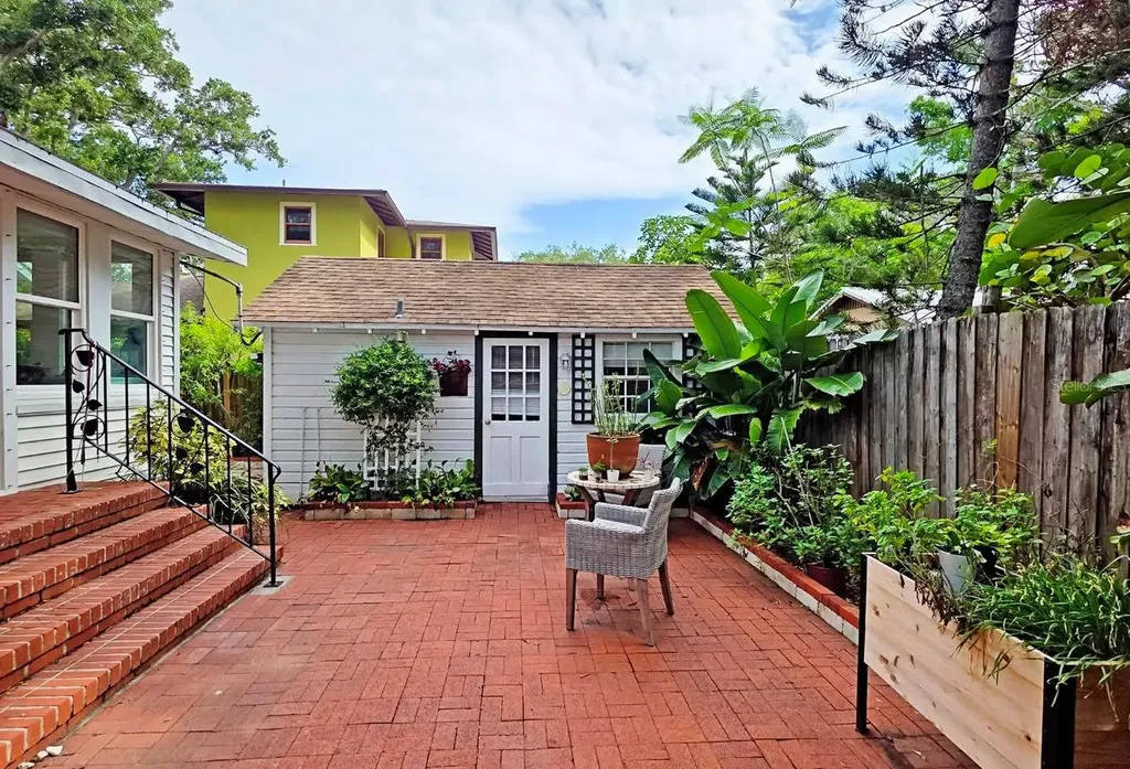 2310 Hickory Avenue Sarasota FL 34234