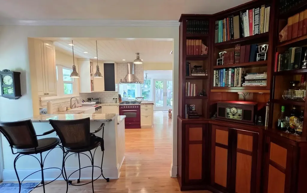 2310 Hickory Avenue Sarasota FL 34234