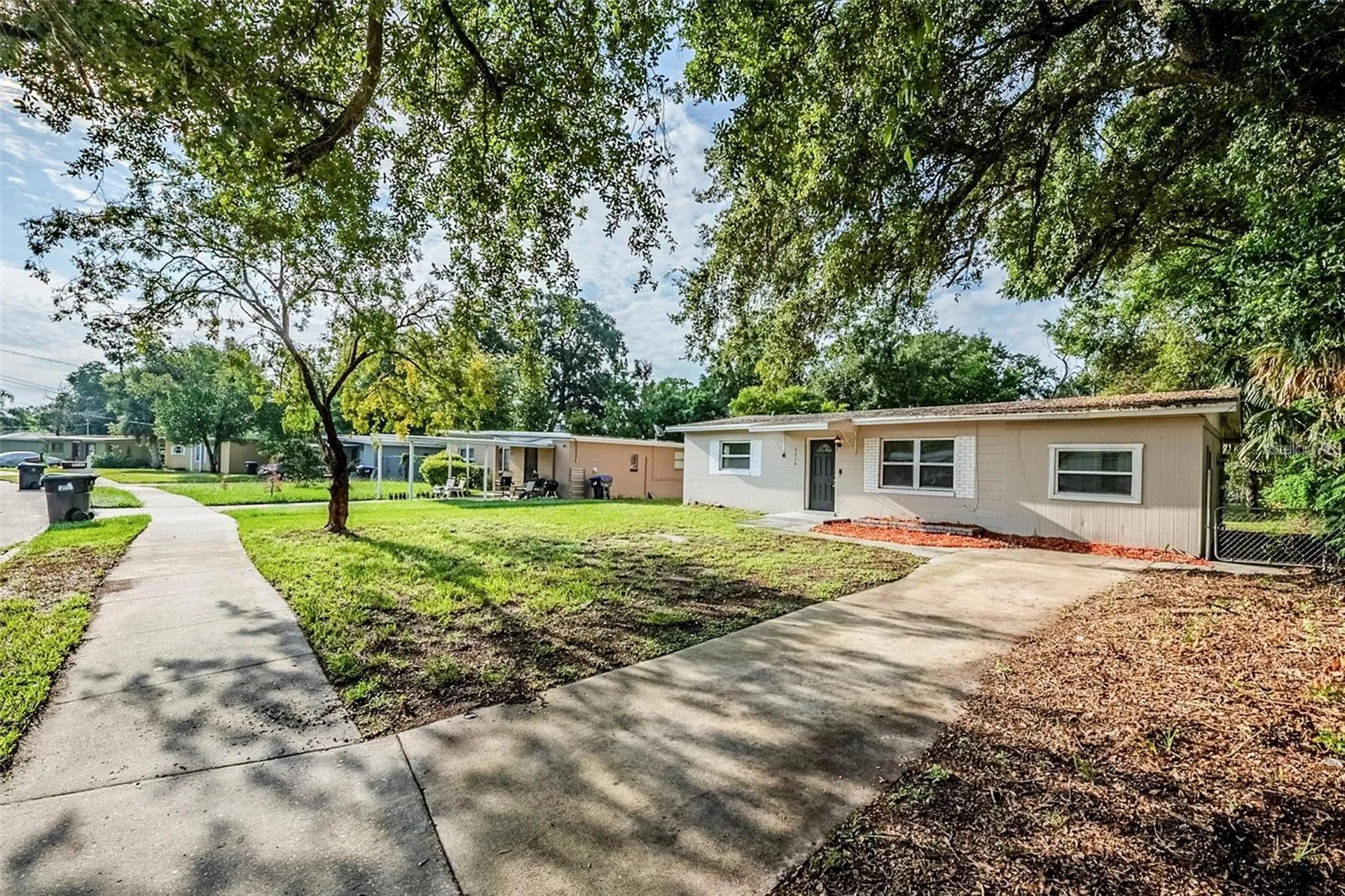 5214 Montague Place Orlando FL 32808