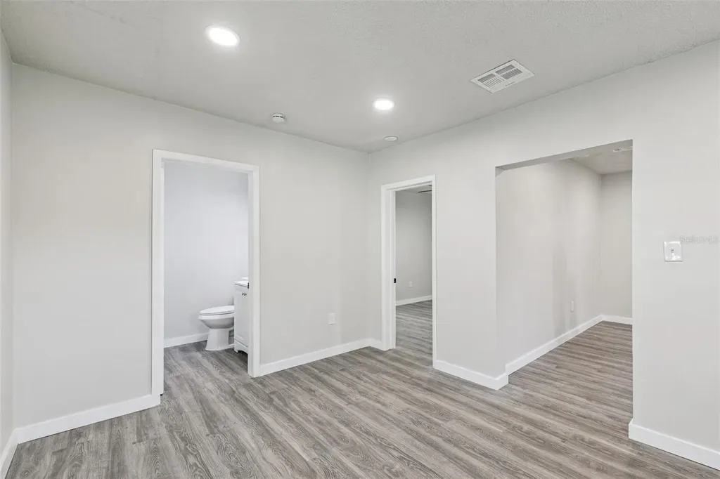 5419 Old Cheney Highway Orlando FL 32807
