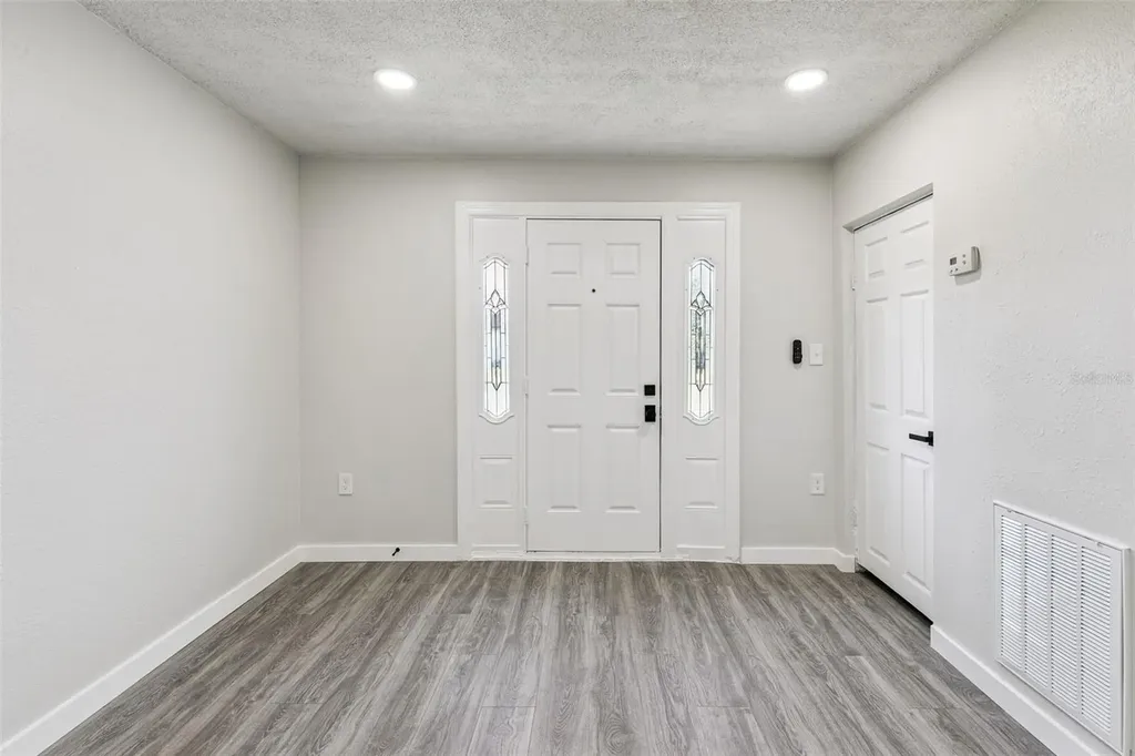 5419 Old Cheney Highway Orlando FL 32807