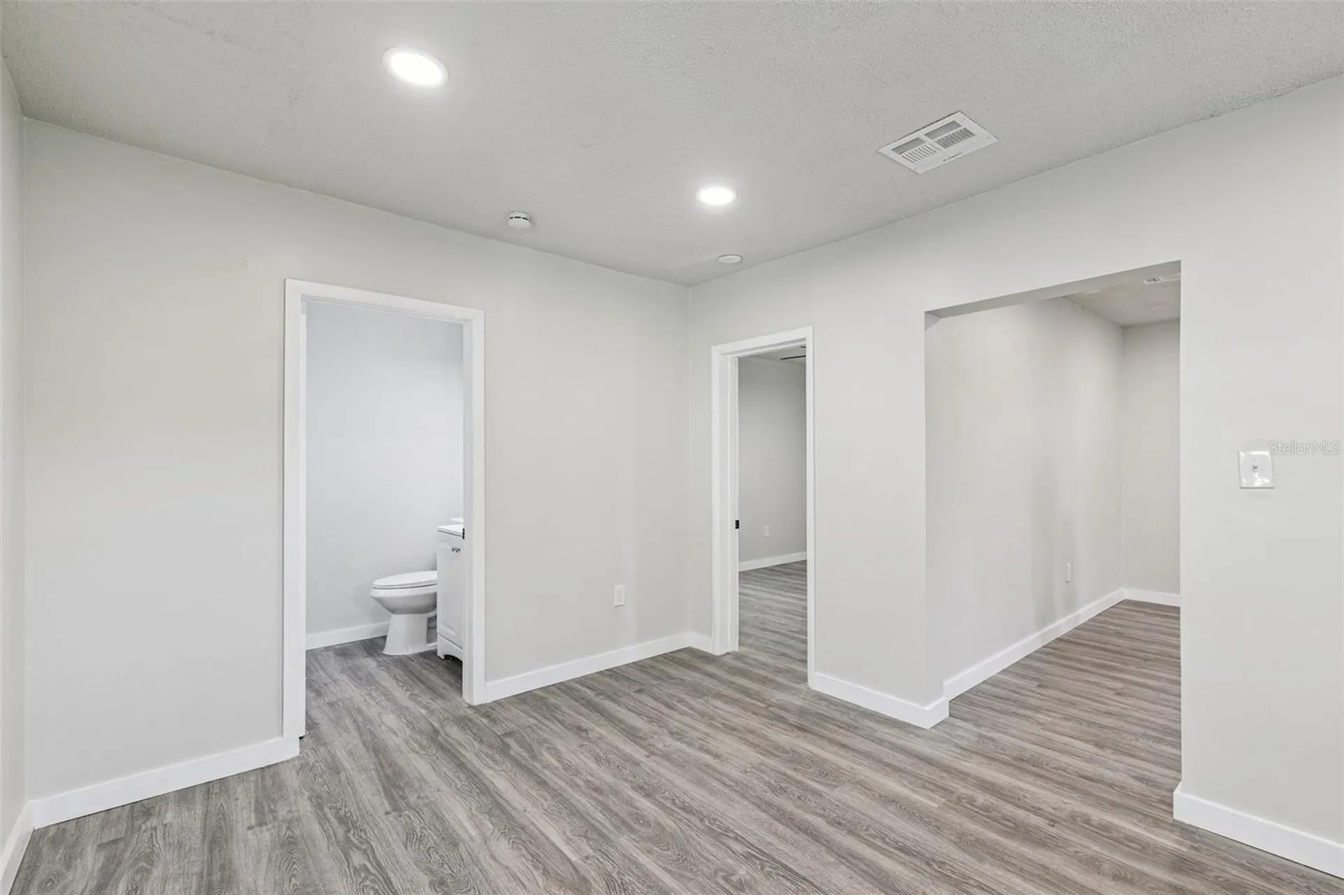 5419 Old Cheney Highway Orlando FL 32807