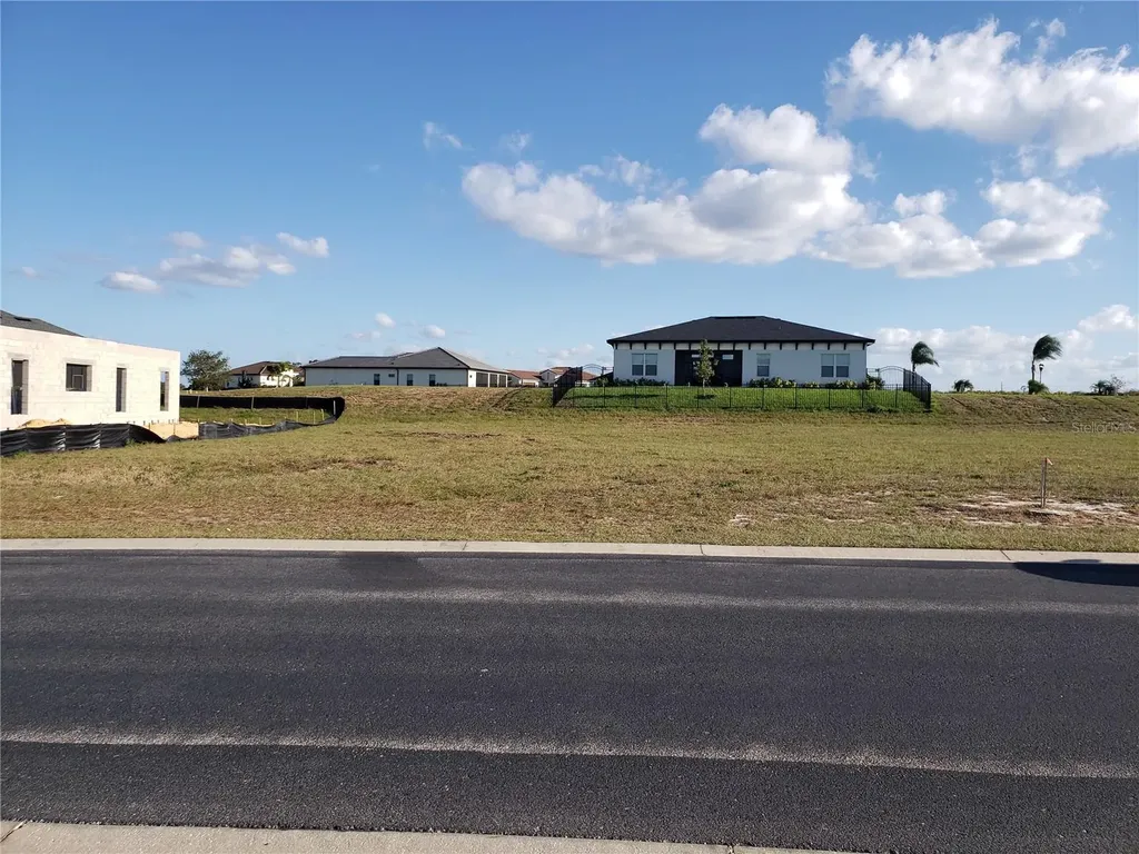 412 Adams View Lane Auburndale FL 33823