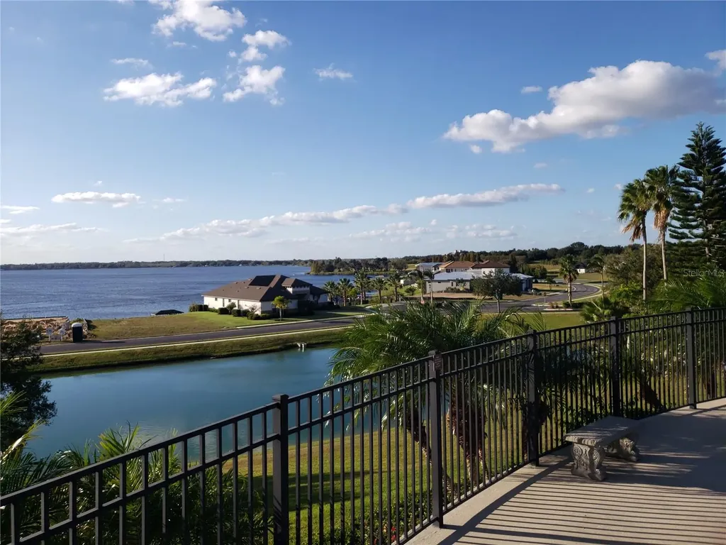 412 Adams View Lane Auburndale FL 33823