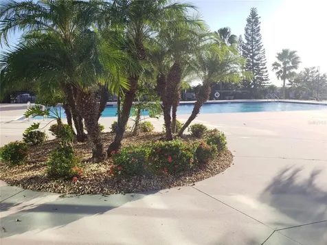 412 Adams View Lane Auburndale FL 33823