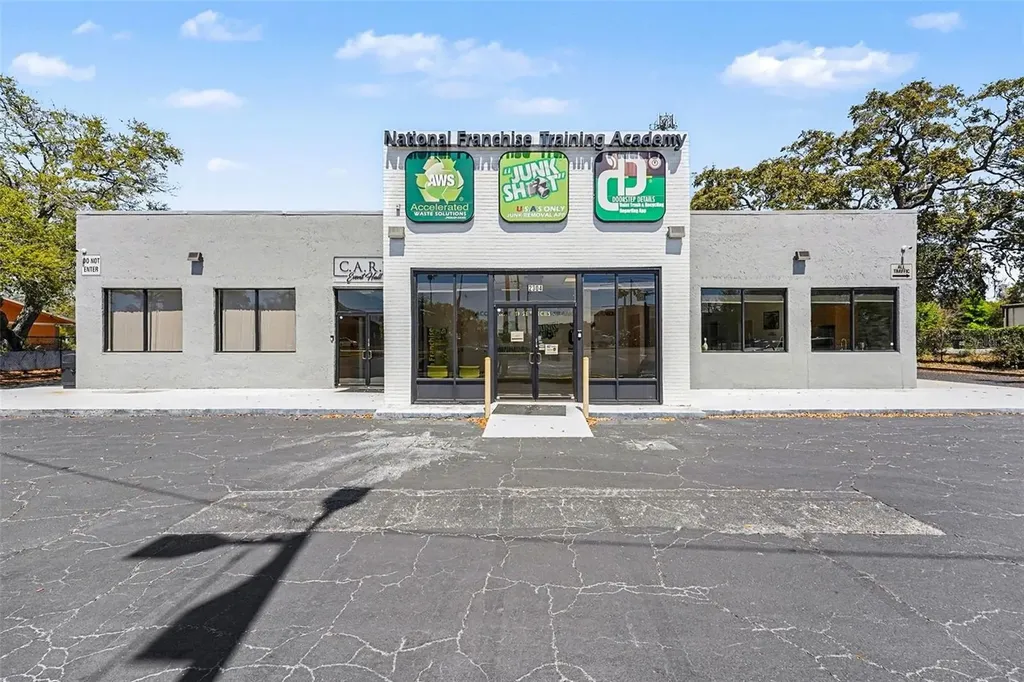 2304 E Busch Boulevard Tampa FL 33612