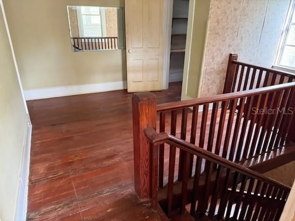 1600 E Lakeview Avenue Eustis FL 32726