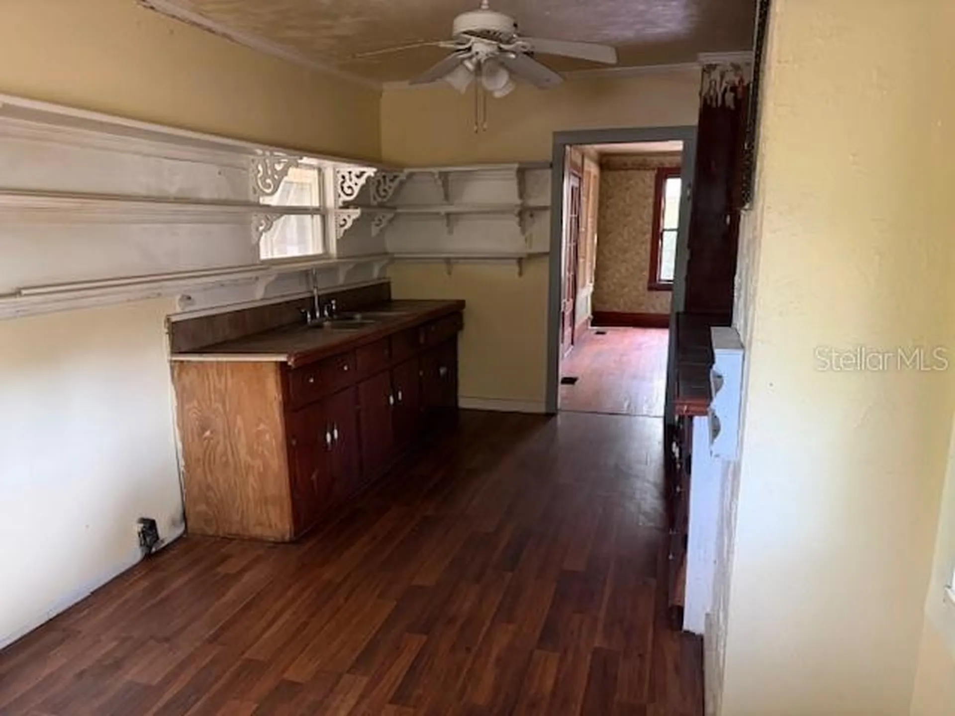 1600 E Lakeview Avenue Eustis FL 32726