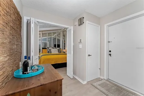 5053 Maui Circle Orlando FL 32808