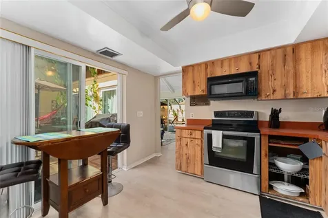 5053 Maui Circle Orlando FL 32808