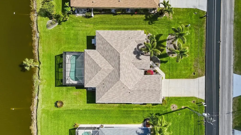 827 Rotonda Circle Rotonda West FL 33947