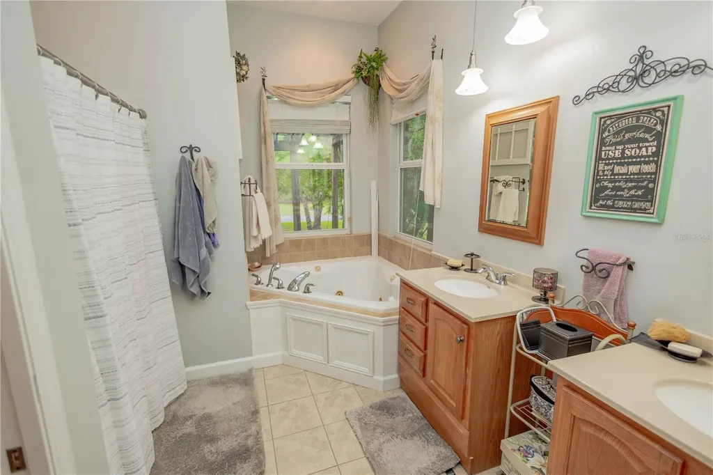 288 SW Inwood Court Lake City FL 32025