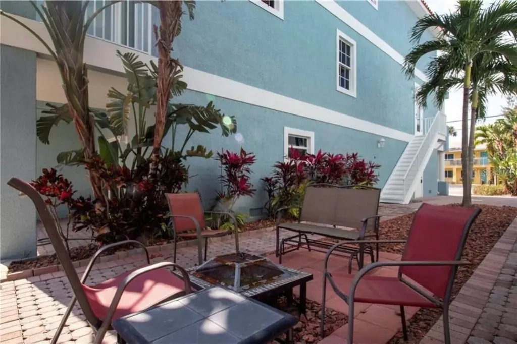 2319 Avenue C Bradenton Beach FL 34217