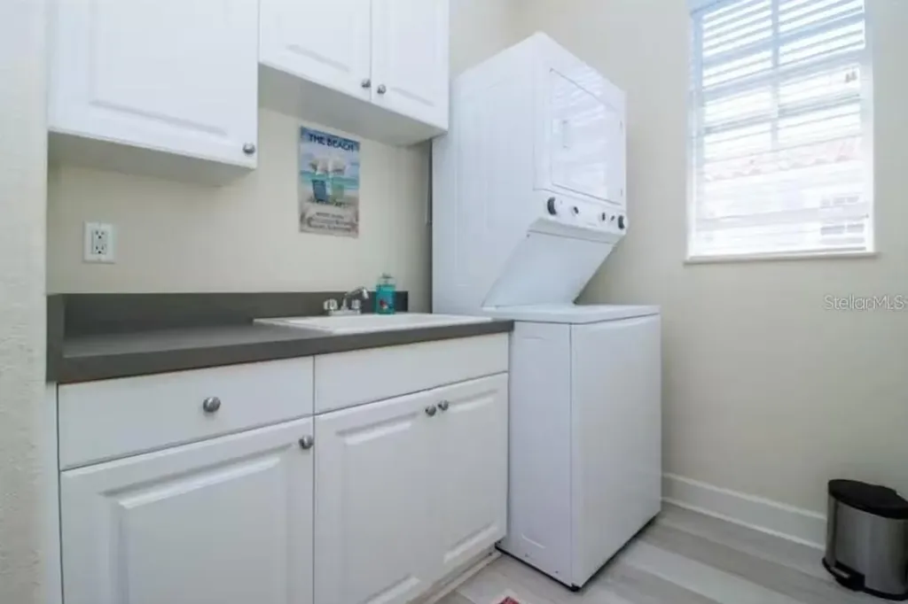 2319 Avenue C Bradenton Beach FL 34217