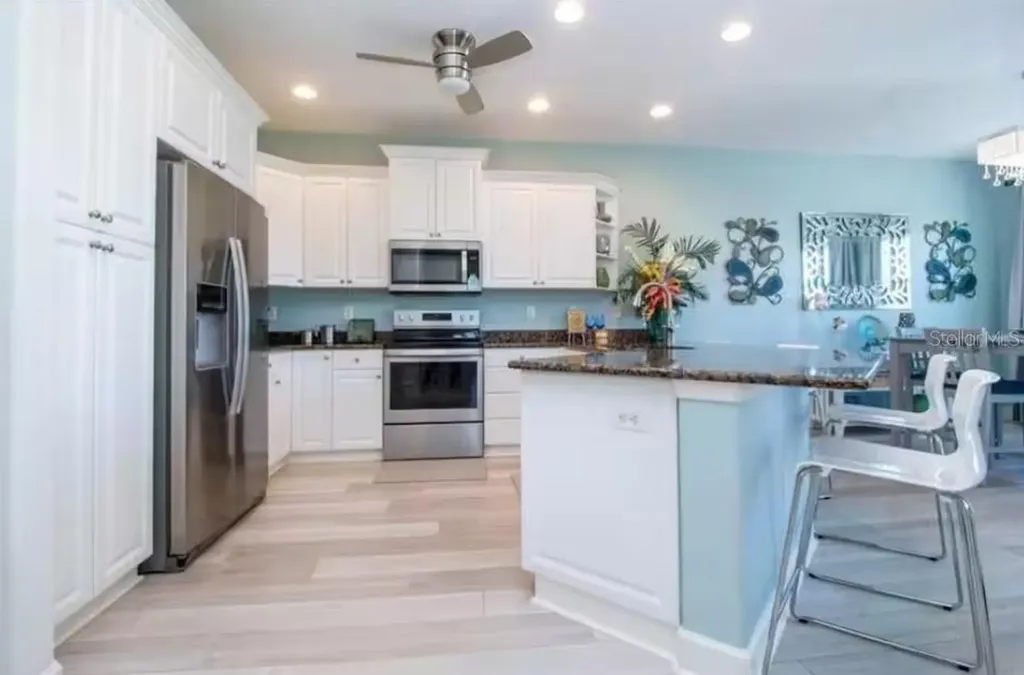 2319 Avenue C Bradenton Beach FL 34217