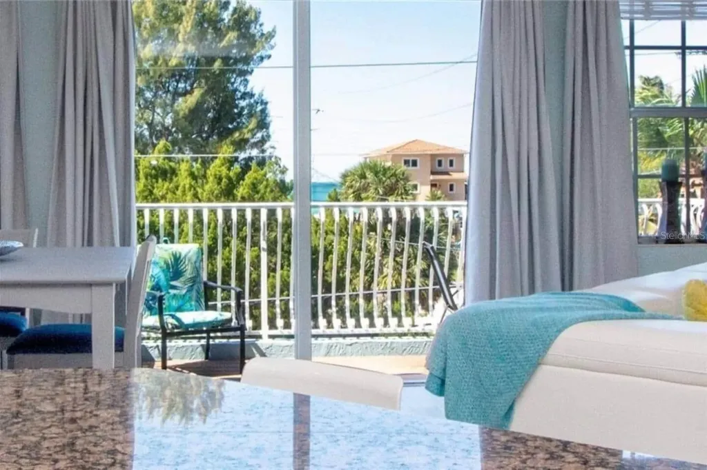 2319 Avenue C Bradenton Beach FL 34217
