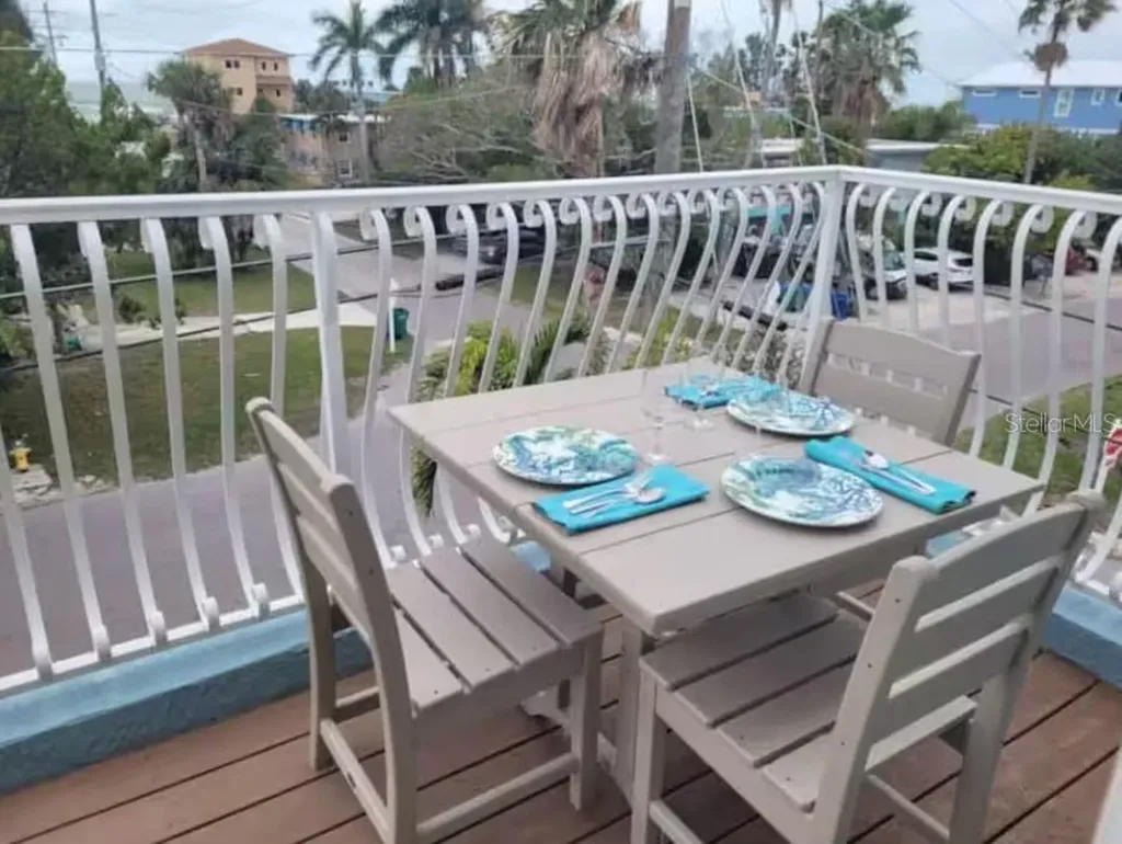 2319 Avenue C Bradenton Beach FL 34217