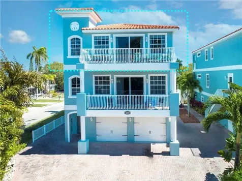 2319 Avenue C Bradenton Beach FL 34217