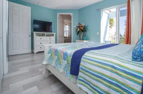 2319 Avenue C Bradenton Beach FL 34217