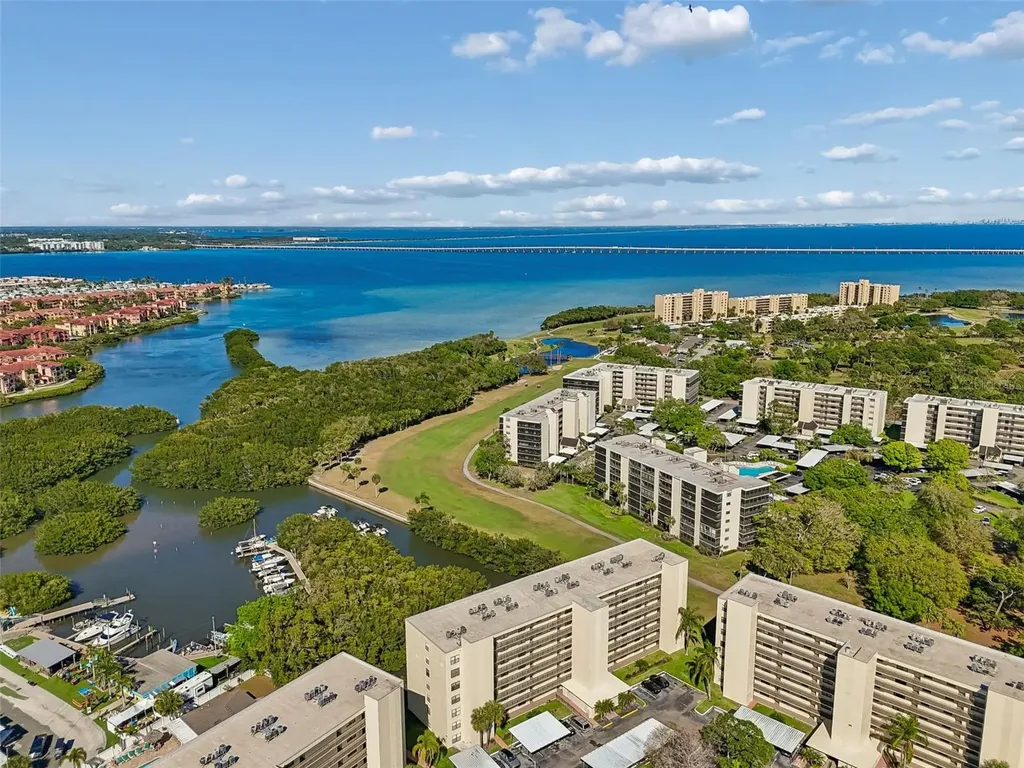 900 Cove Cay Drive Clearwater FL 33760