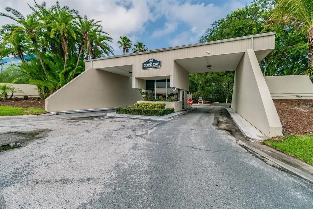 900 Cove Cay Drive Clearwater FL 33760