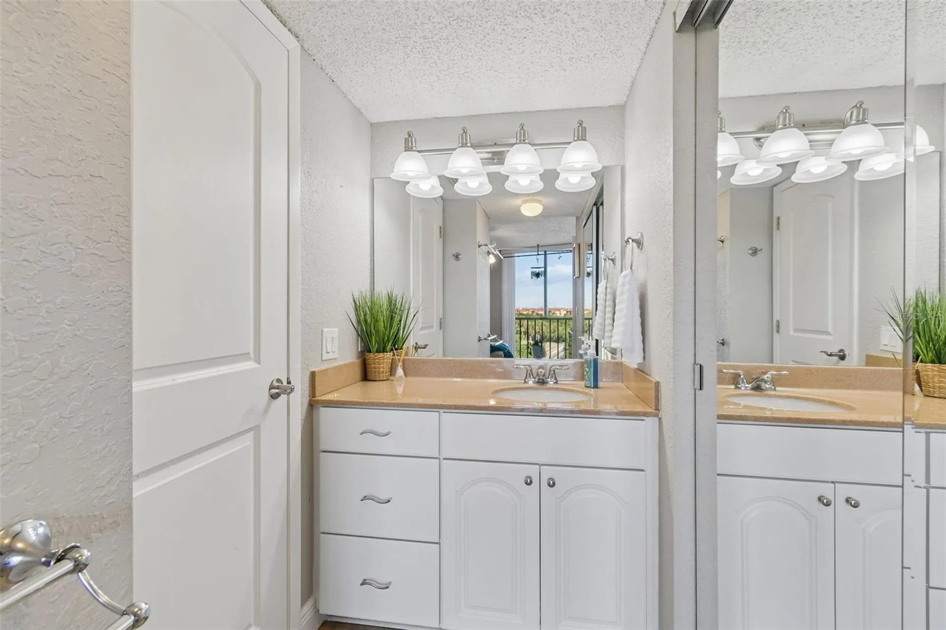 900 Cove Cay Drive Clearwater FL 33760