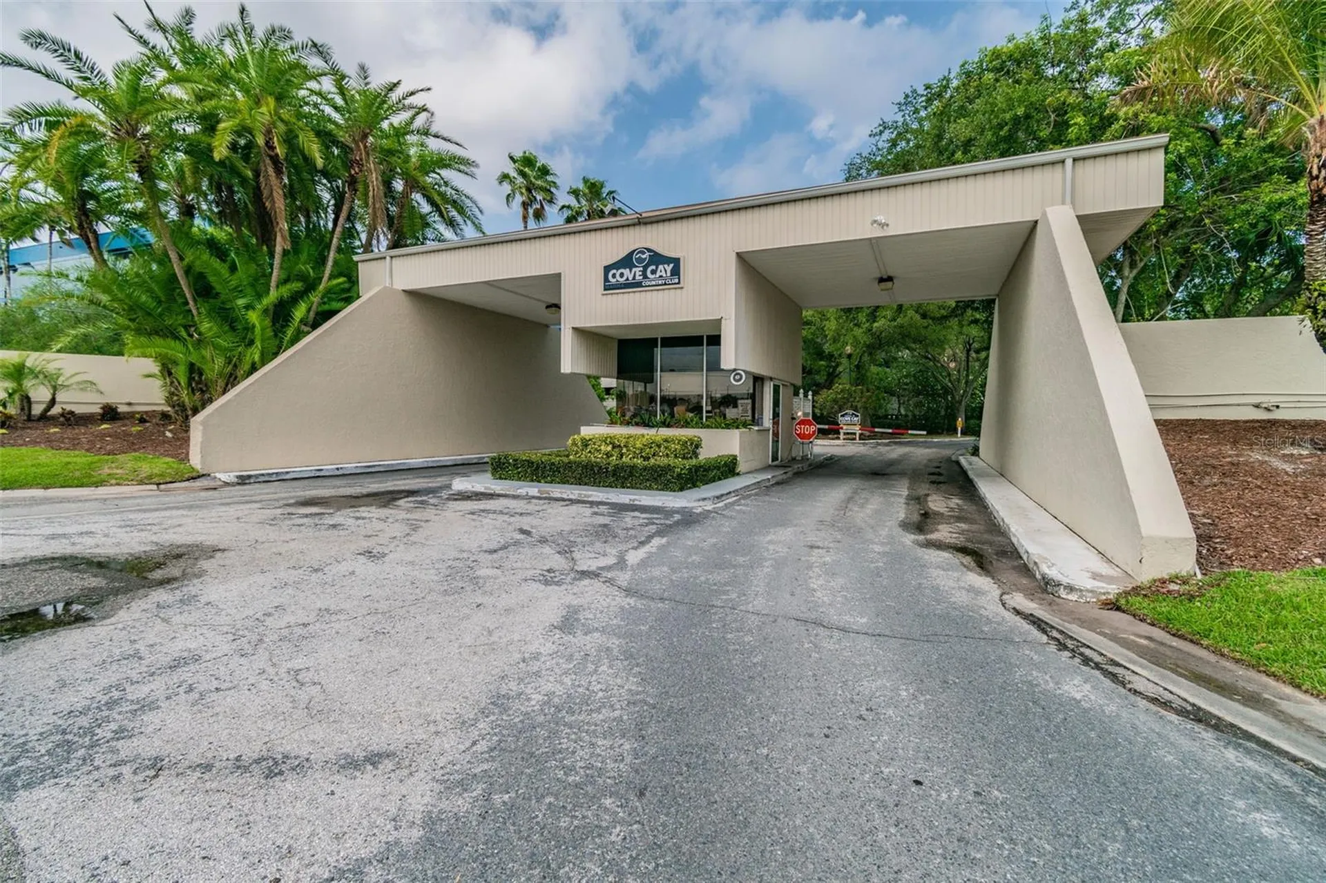 900 Cove Cay Drive Clearwater FL 33760