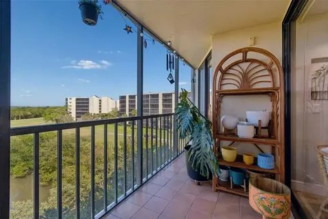 900 Cove Cay Drive Clearwater FL 33760