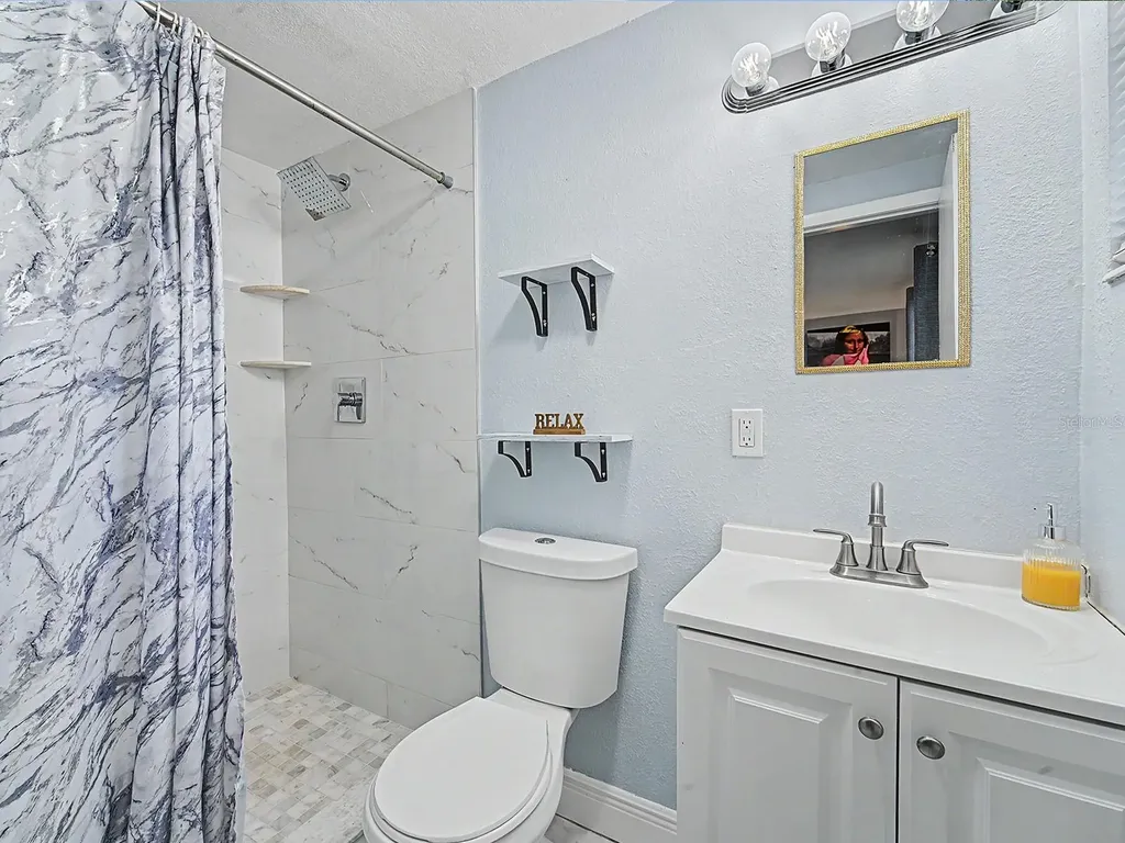 7012 Center Creek Drive Tampa FL 33615