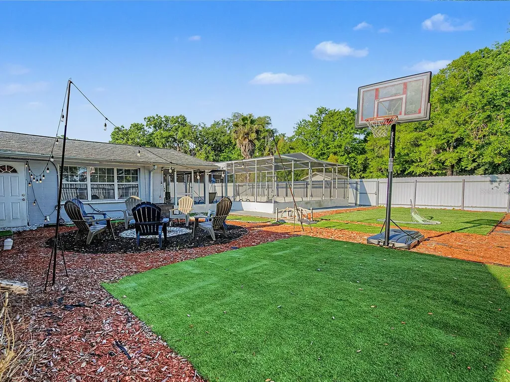 7012 Center Creek Drive Tampa FL 33615