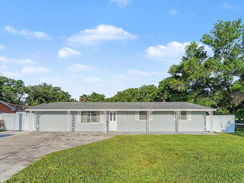 7012 Center Creek Drive Tampa FL 33615