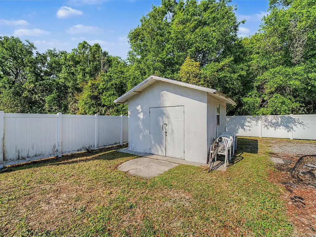 7012 Center Creek Drive Tampa FL 33615