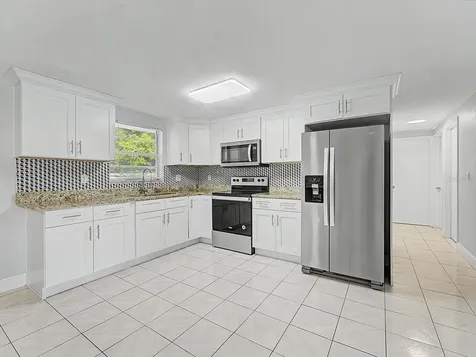 7012 Center Creek Drive Tampa FL 33615