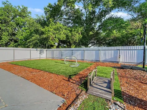 7012 Center Creek Drive Tampa FL 33615