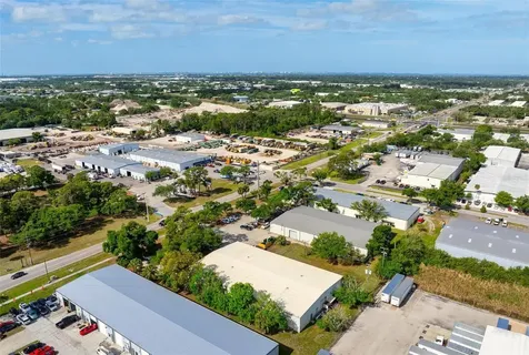 2953 63rd Avenue E Bradenton FL 34203