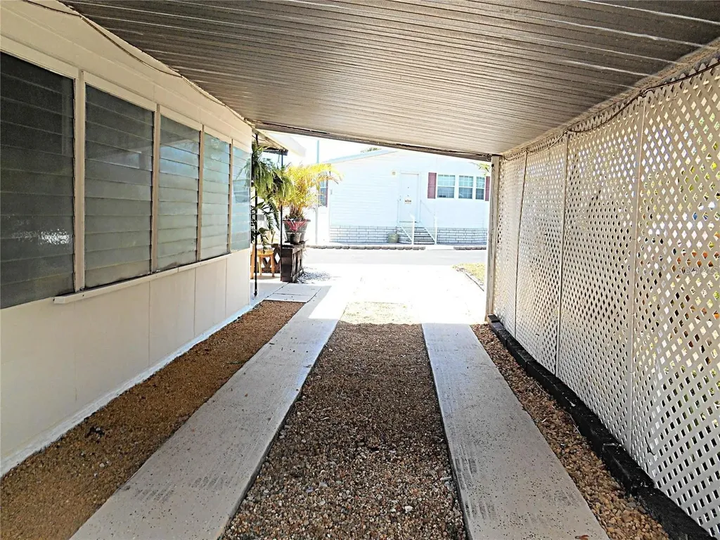 7801 34th Avenue N St Petersburg FL 33710