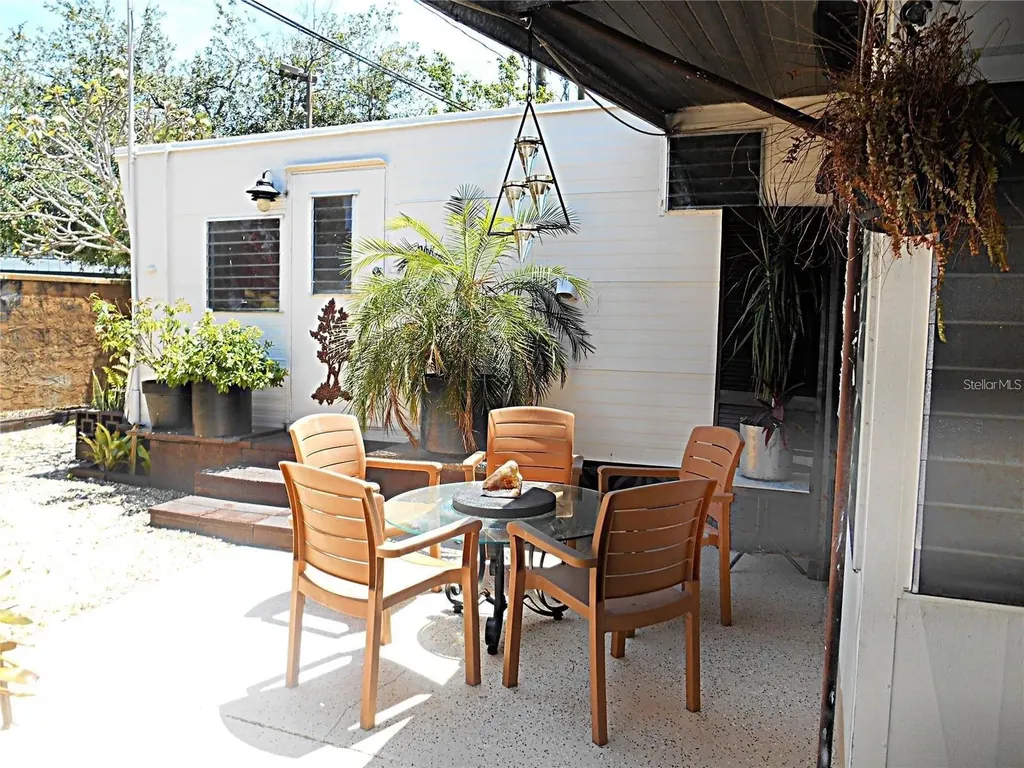 7801 34th Avenue N St Petersburg FL 33710