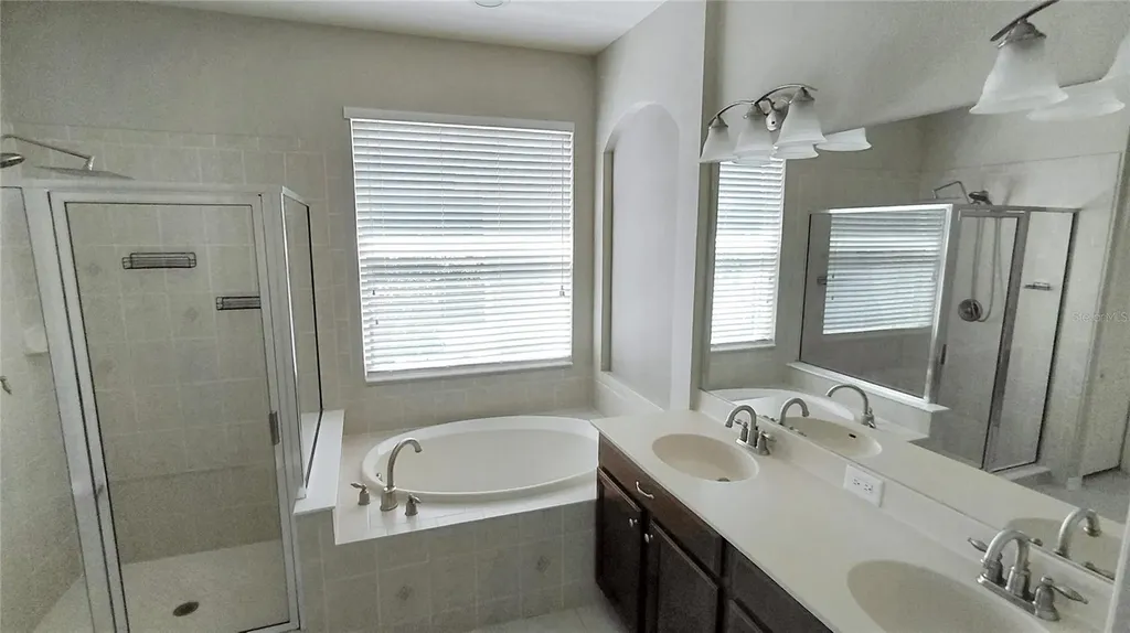 7117 50-th Avenue Circle E Palmetto FL 34221