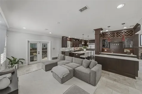 6117 S Russell Street Tampa FL 33611
