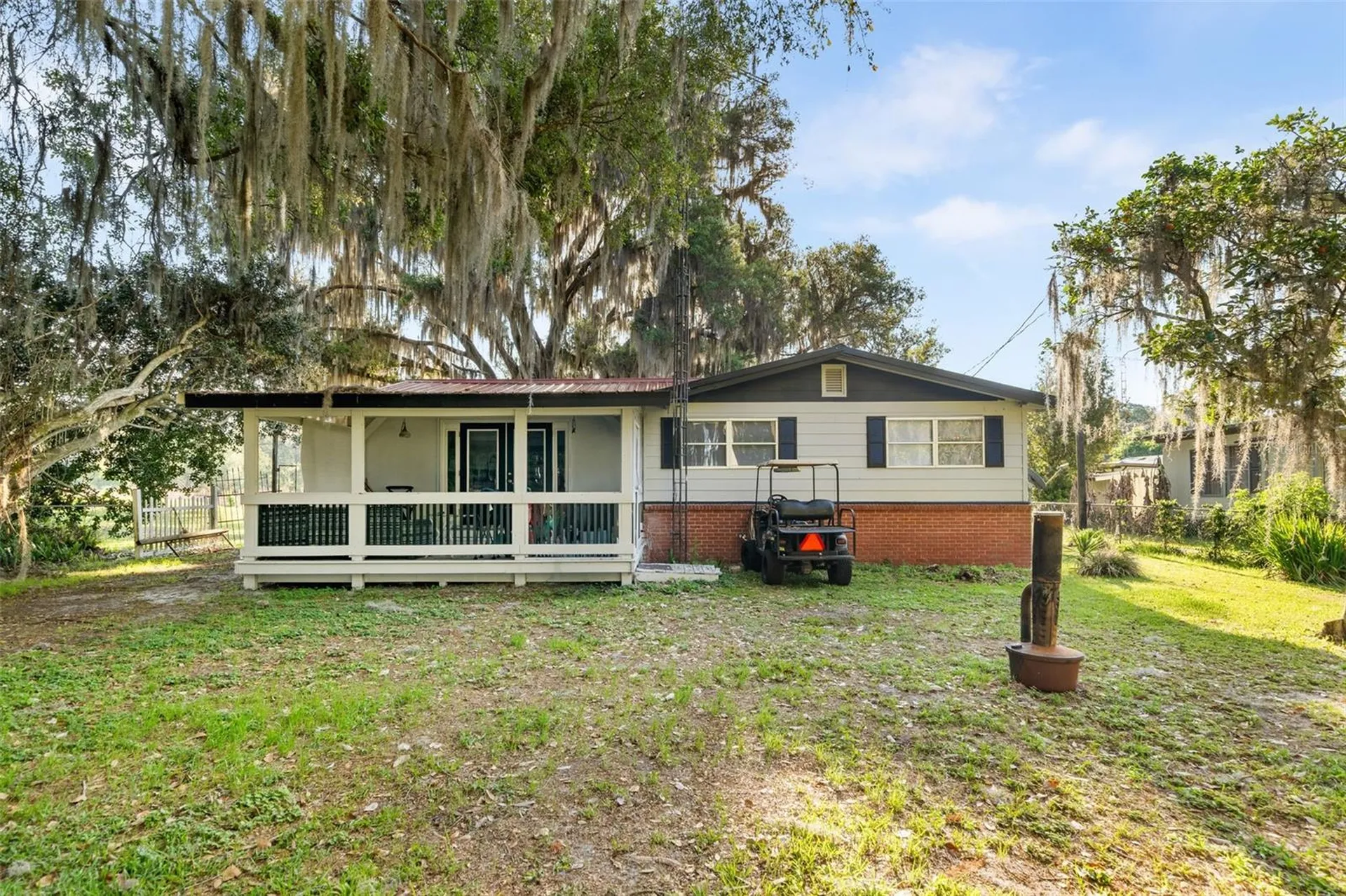 15026 SE Us Highway 301 Hawthorne FL 32640
